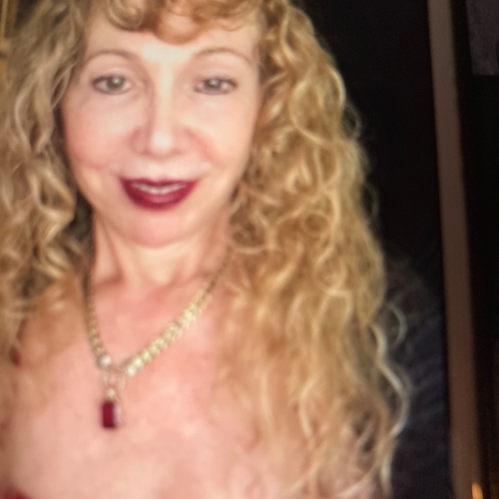 Meet your Posher, Jasmine